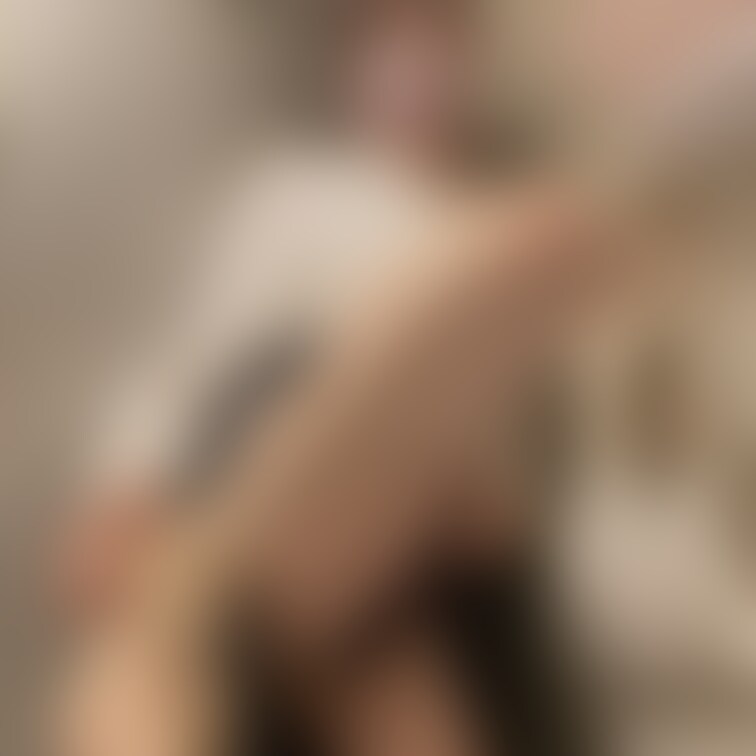 ○○○の独占配信プラン🌼の動画からの切り抜きですが🙏💦 パンティーとパンストの上からもヌメヌメが手に絡みつくくらいヌメヌ