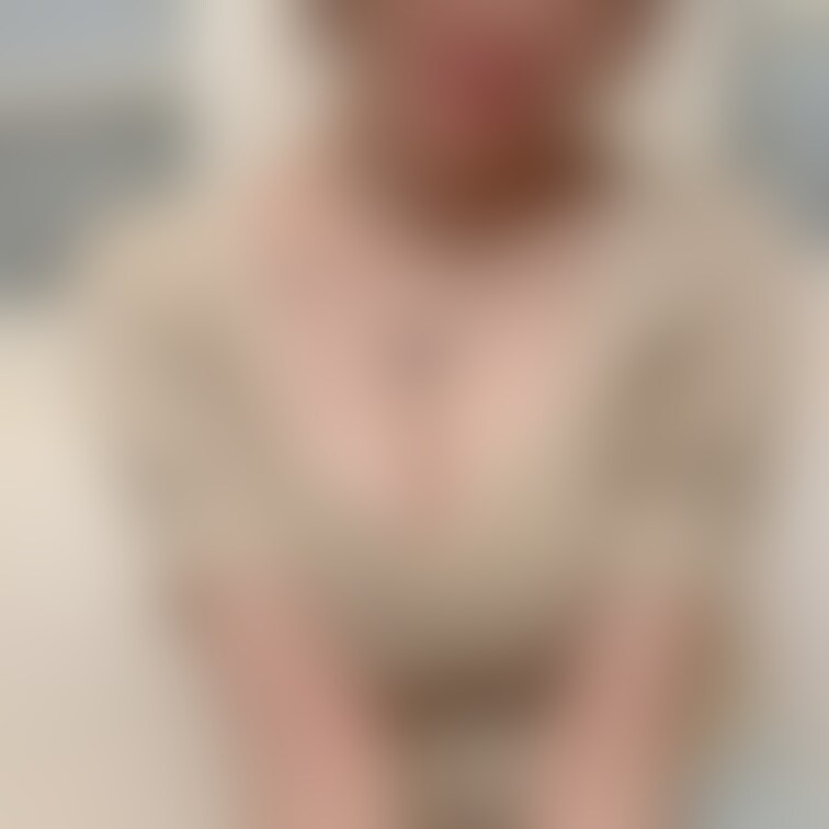 こんな巨乳な塾講師に指導してもらいたかった。。。

オナニーもしちゃってます↓
https://myfans.jp