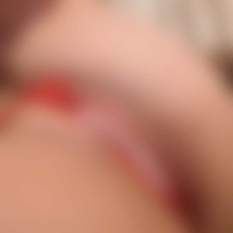 おはようございます☀
 
 フォロワーさんからのプレゼント🎁
 履いた事がない様なセクシーなショーツを頂きました♪