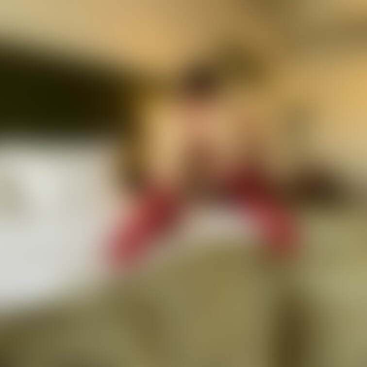 愛揶のぉ、、
真っ黒で、、卑猥で、、エロくって、、
いやらしい、、びらびら、、
見えちゃってる、、かなぁ。。。