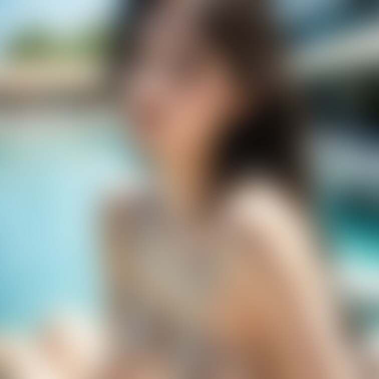 ビーチサイドのたわわ美乳美女！
