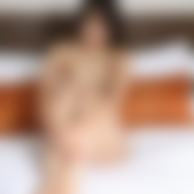 #018_MIYU
MIYUちゃんの「まっぱで放尿見てください」(13/25ページ)
23歳の大学生MIYUちゃ