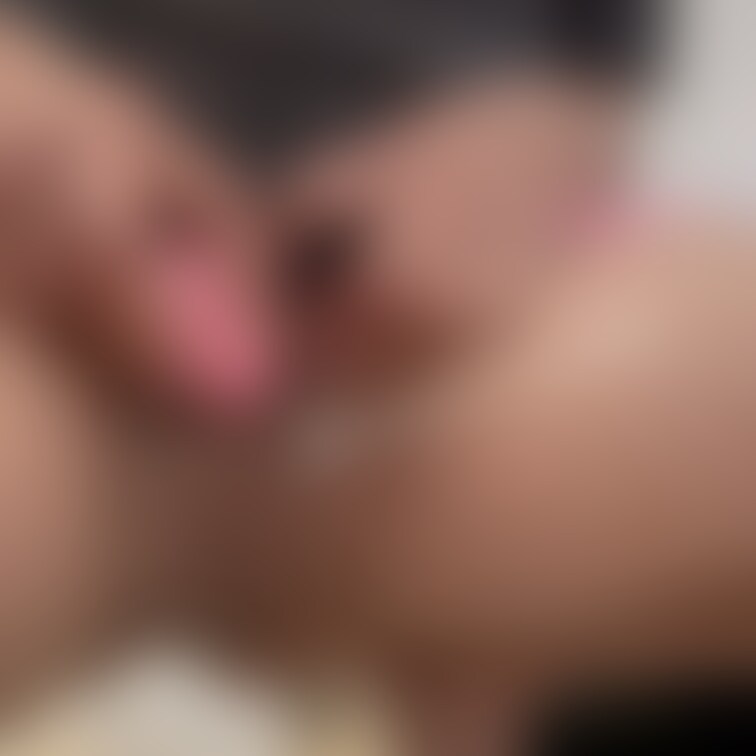 お仕事頑張ってねと、昼に割れ目の動画送ってくる美人妻