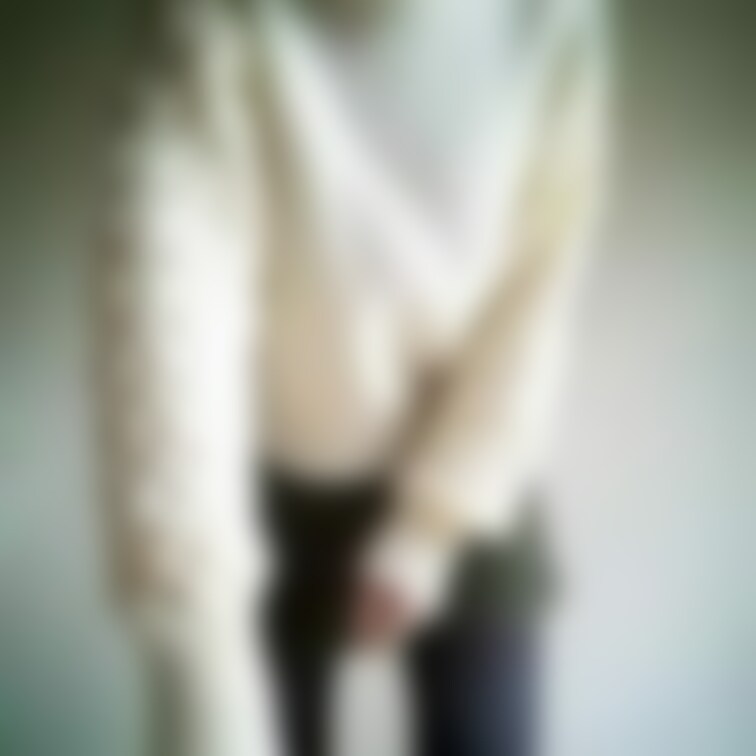 お風呂入る前の脱ぎ脱ぎ。
（画質設定間違えた～～～笑）