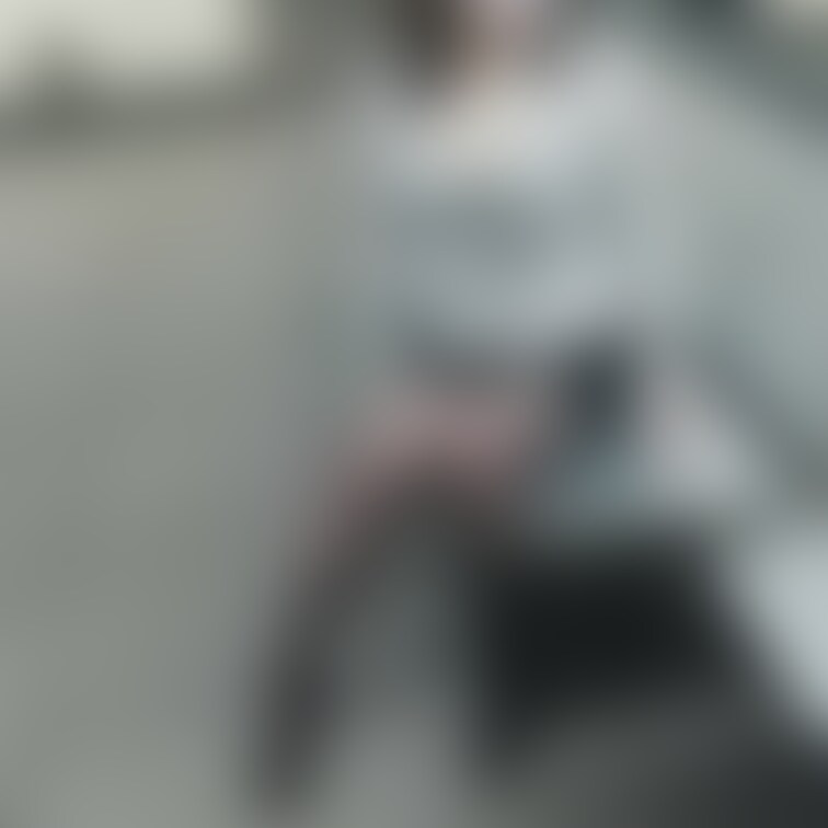 駅のホームにて
こんなことしててもあたたかく見守って下さい

Twitter（Remi）
https://mob