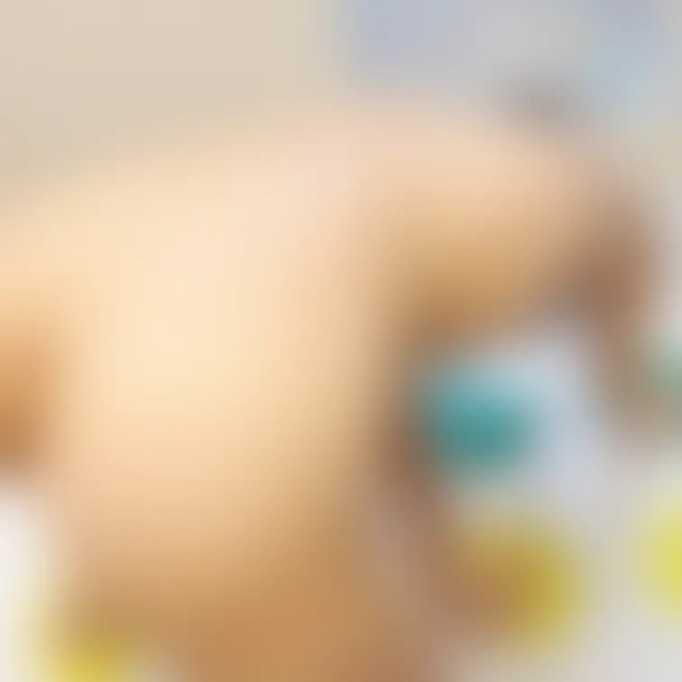 りんの全裸一人ツイスター撮影。このように、後ろから回り込んで撮影したりもします。
セクシーアイドル虎の穴・りん編a