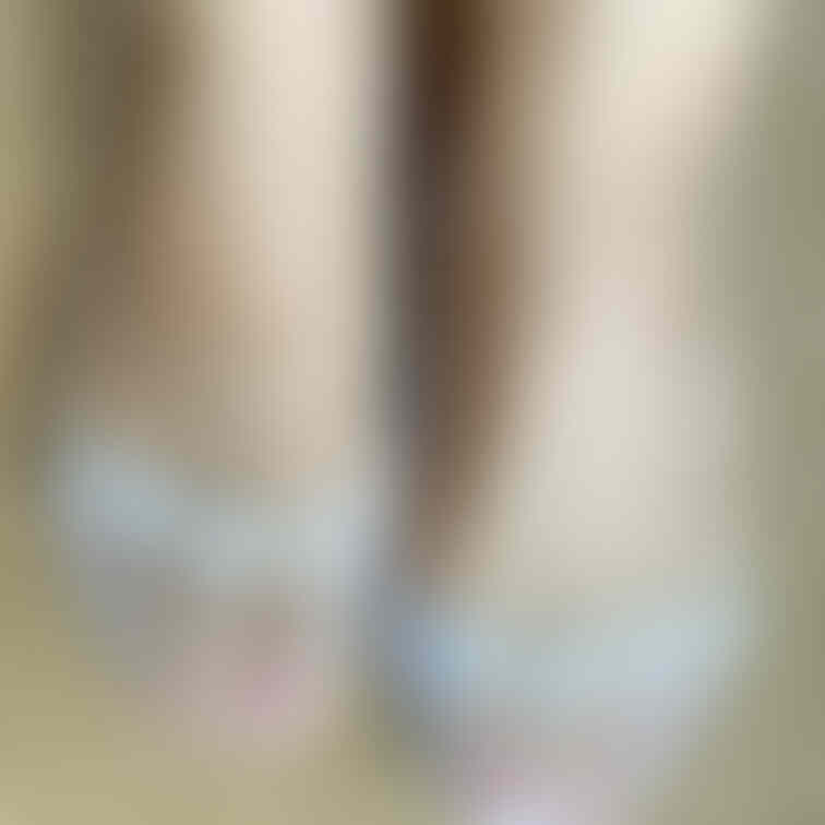 つま先だけのフットカバーってなんでこんなにえっちなのかな