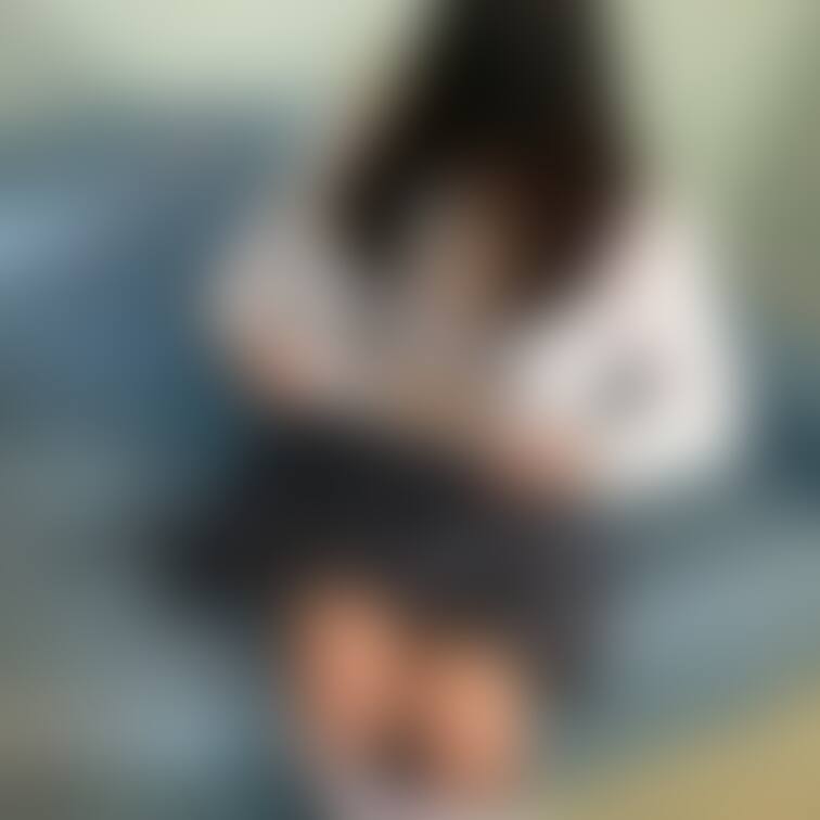 ありすちゃん　20歳
スタイルチェック7️⃣
 
 制服脱いでブラ姿！
おっぱい大きいの分かりますね！