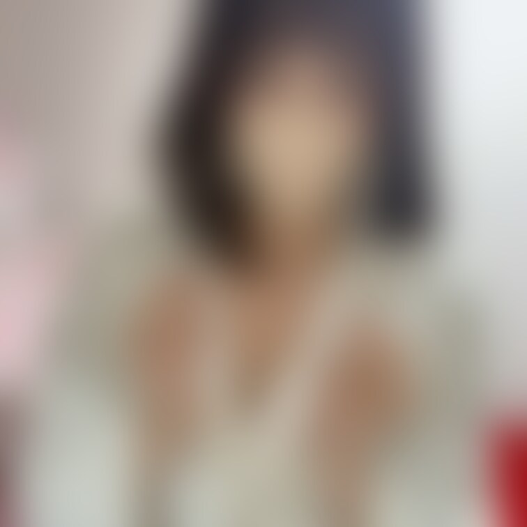この服お気に入りだったけど
もうそろそろ着れないかなー🤔

でも捨てちゃうのももったいないし

欲しい人もしい