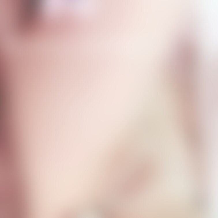 激薄薄丸見えパール✨りりまんちゃん//
小さなパールＶの中に……りりの大事な…|_-｡) ﾎﾟｯ


今何してた