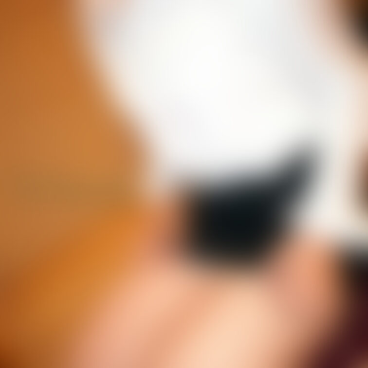 【人妻女教師がラブホテルに誘われて　女教師コスプレ】
お試しプラン限定　画像：5枚
（もっと応援プランでは動画になり