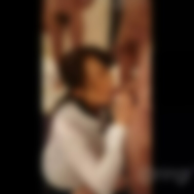 携帯撮影

９人の男男達に次々と生中💦

フェラからの発射～飲まされちゃいます👅  

んーエロいです💧