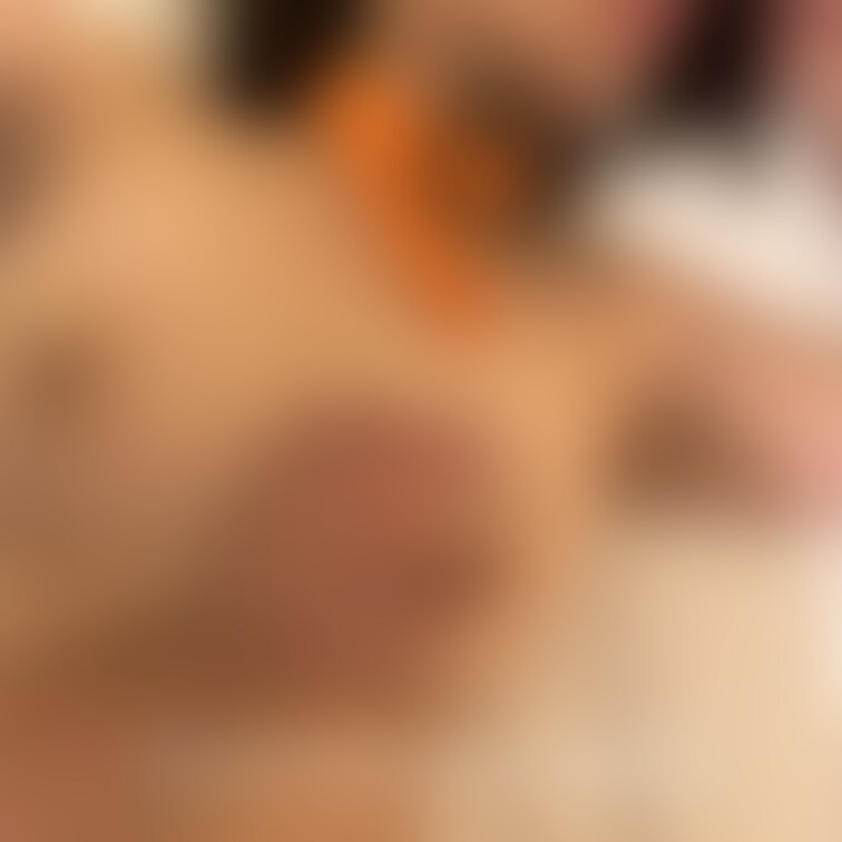 私の好きな責めに電気首輪があります。
本来なら犬の躾で使うものですが、ころんに罰を
与える時に使うと効果を発揮し