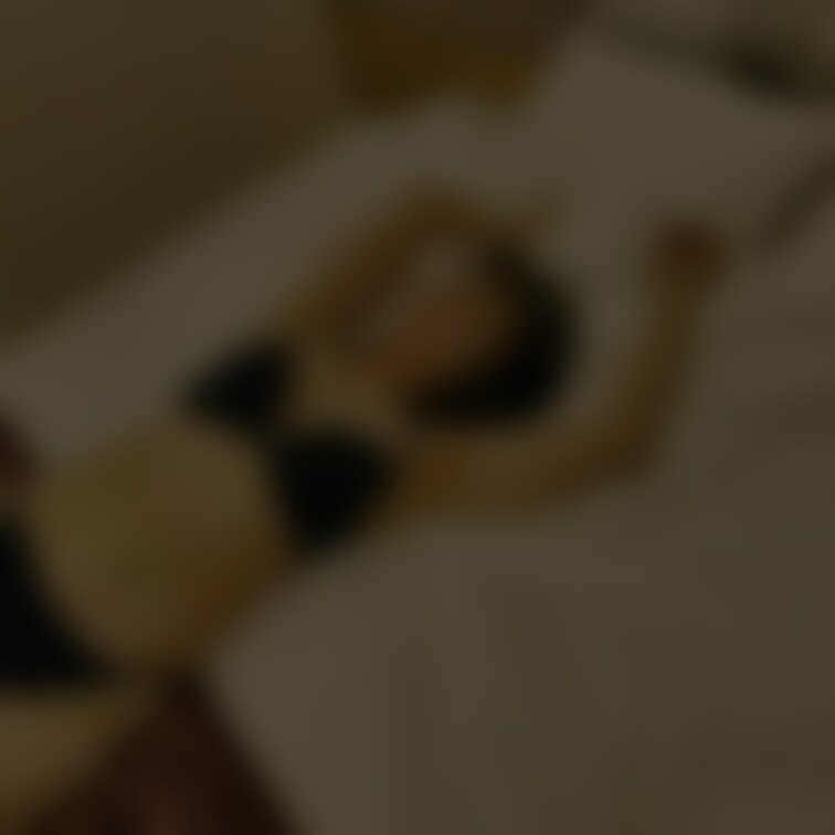 舐めるようにボディチェック( *´艸｀)