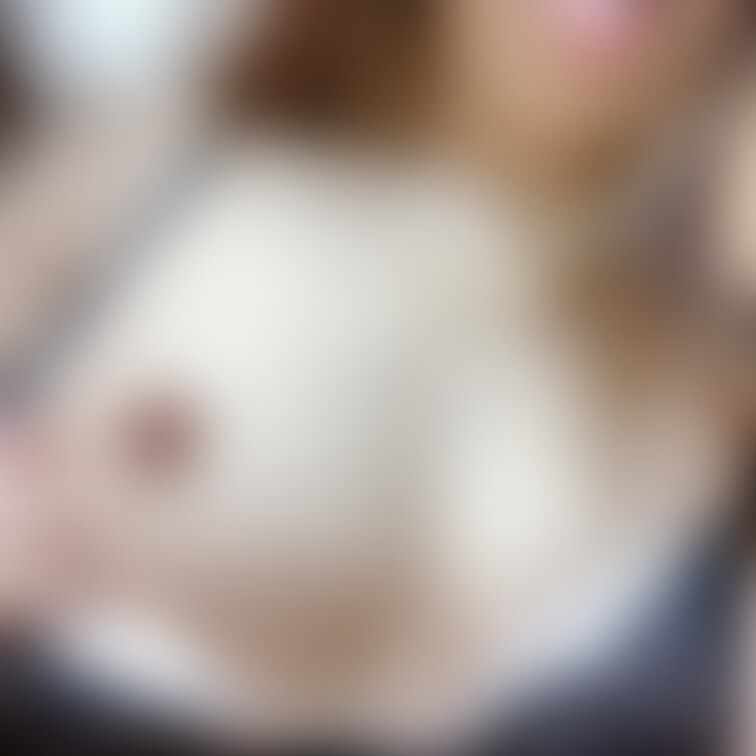 🌺Smileぷらん🌺

すーぐビンビンに勃っちゃうへなちょこ乳首🥰優しく触ったり、つねったり、噛んだり…いちいち反応