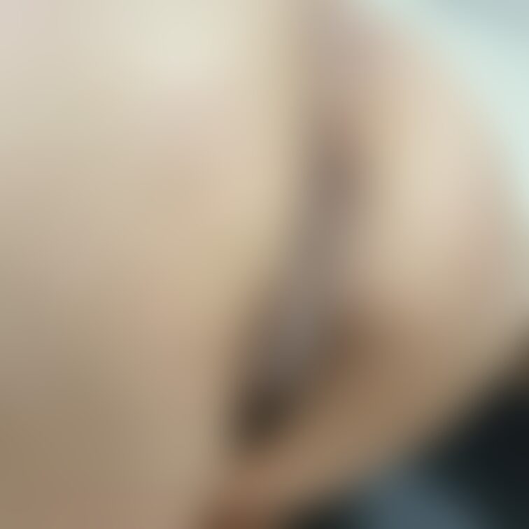 昨日は四つん這いにさせられてフェザータッチで触られました。
彼はご実家の為スパンキングはしてもらえず🥺
明後日に期待