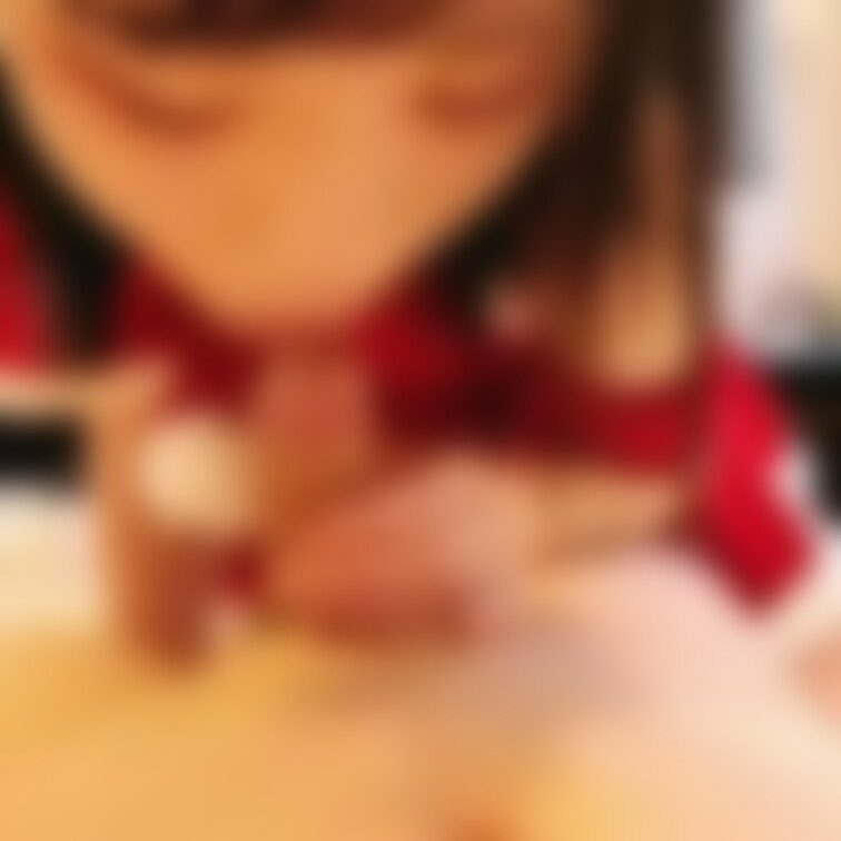 ちょっと早いけどサンタコスでふぇら(〃ω〃)
顔が見えちゃうので公開期限は短いです٩(〃._.〃)ว
初めてのふぇら