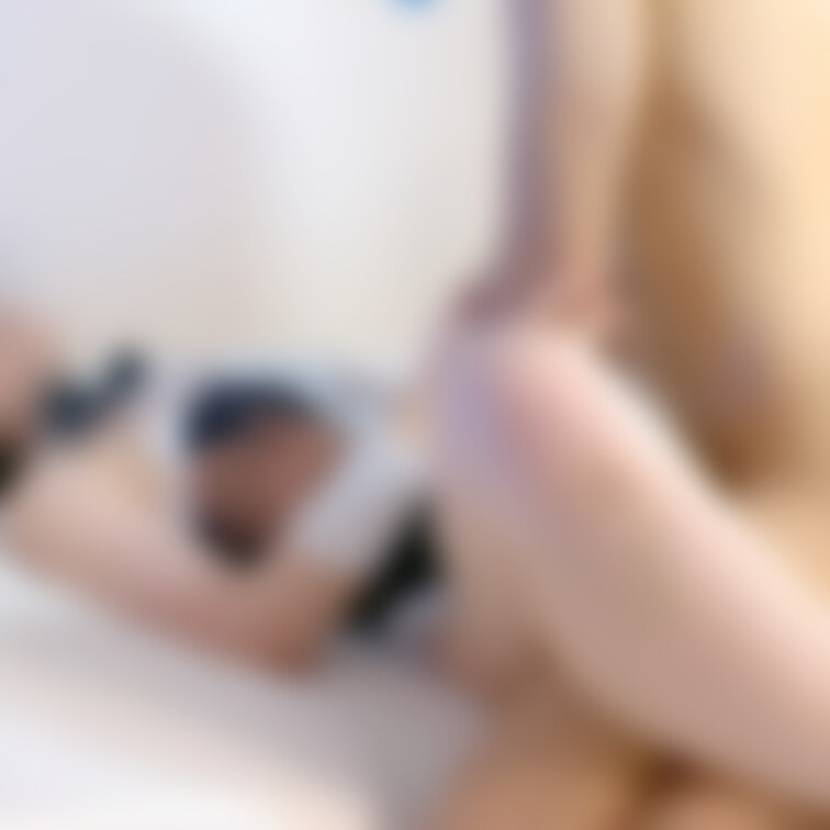 【前視点】バニーコスで中出しSEX！
ご主人様にたくさん中出ししてもらいました♡
種付けプレスって○○○されてる感じ