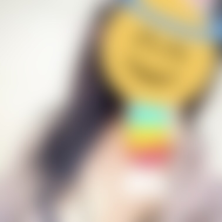 落とした下着が見つからない...😭😭
学生時代ワイシャツの下に良く着てて気に入りだったから悔しい(> <)
このブラ