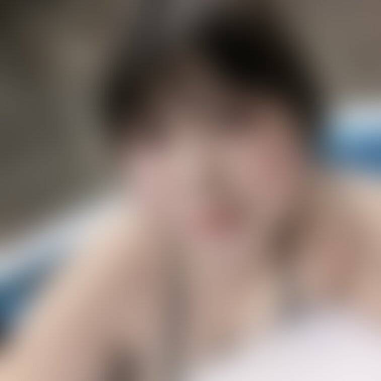 こんにちは！糸です！
昨日1日ぐっすりしてたら熱は下がったけど、喉の違和感がすごい。
痰が絡んでる感じがずっとする。