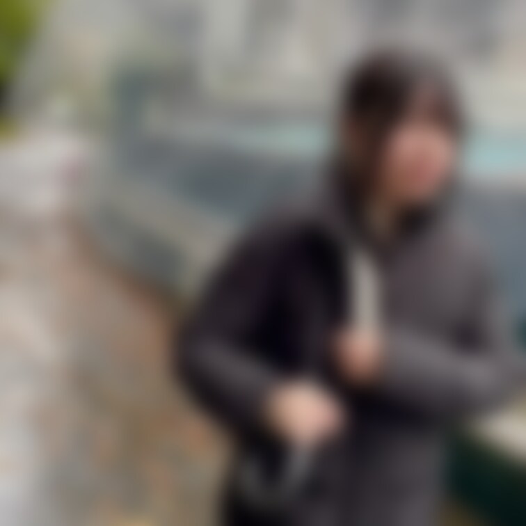 凛ちゃん
露出お散歩