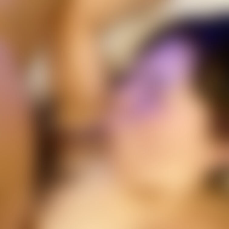 口の中に出してもらったときは、くすぐったくて嫌がる男性もいるんですけど、ティッシュで拭かなくて良いくらいまで綺麗にお掃除