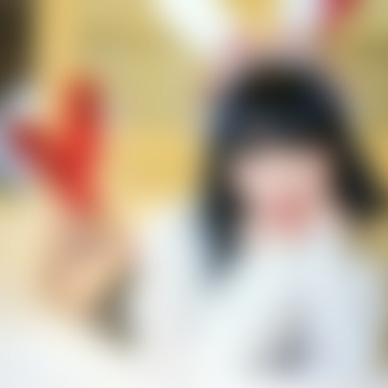 【3枚】
茜ナツキさん

エロい、エロくないという枠を越えて
表現者でアーティストです。

ハイヒールの👠輝