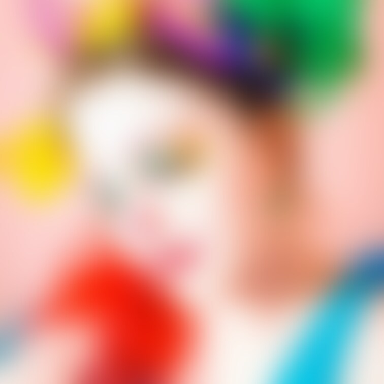 【4枚】
ジューン・ラブジョイさん
いつもの元気で明るい彼女の雰囲気とはちょっと違った、しっとり落ち着いた、それでい
