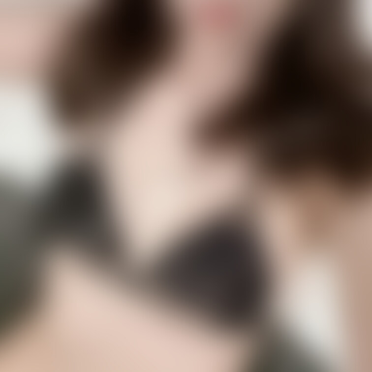 すぐ侵入される隙だらけブラで6月始めました🥰