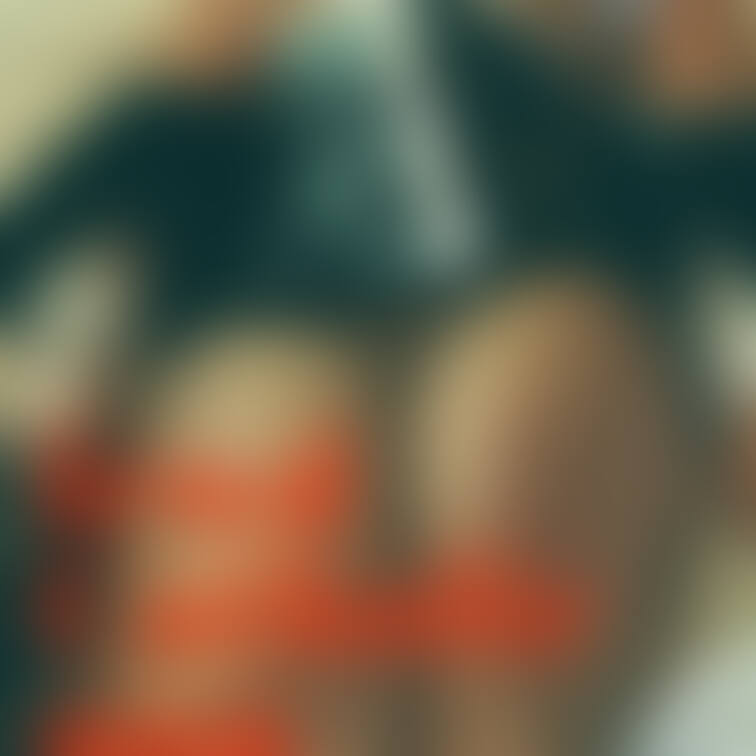 前張りでぴったりになっているところがえっちですよね。後半はお尻の穴もぱっくり見えてるのがエッチぽいんとになっております！