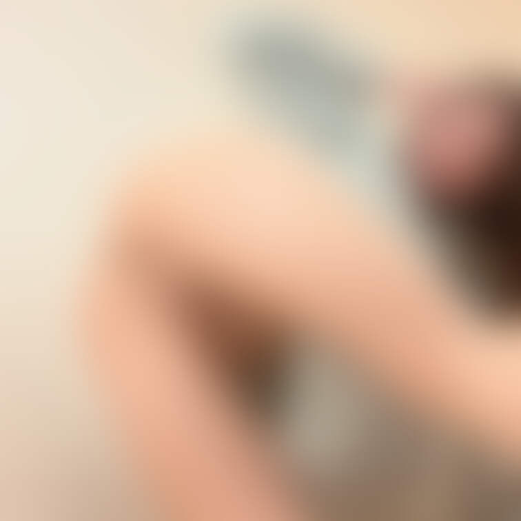 【直穿きタイツ】
 
 直穿きタイツ、見られまくりたい🤍
 
 色んな角度から透けまくってるとこみて
3枚目え