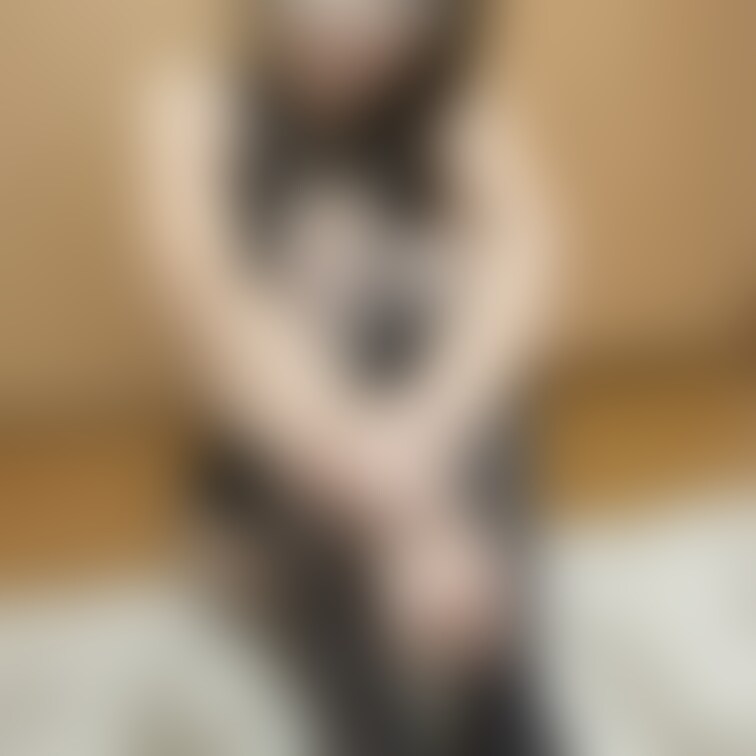 ちょっと恥ずかしポーズ💦
いろんなMikuを見てね💕︎
