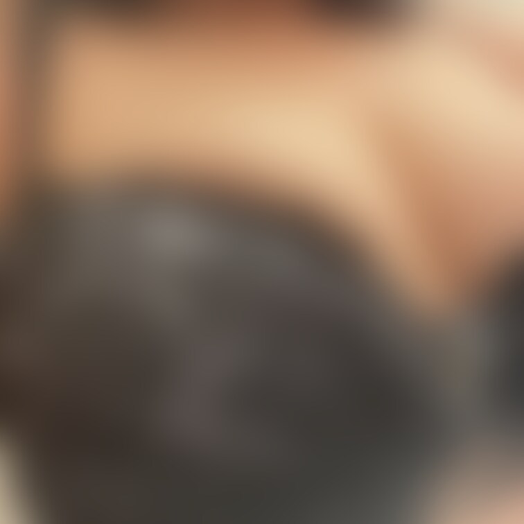 ブラからハミパイ