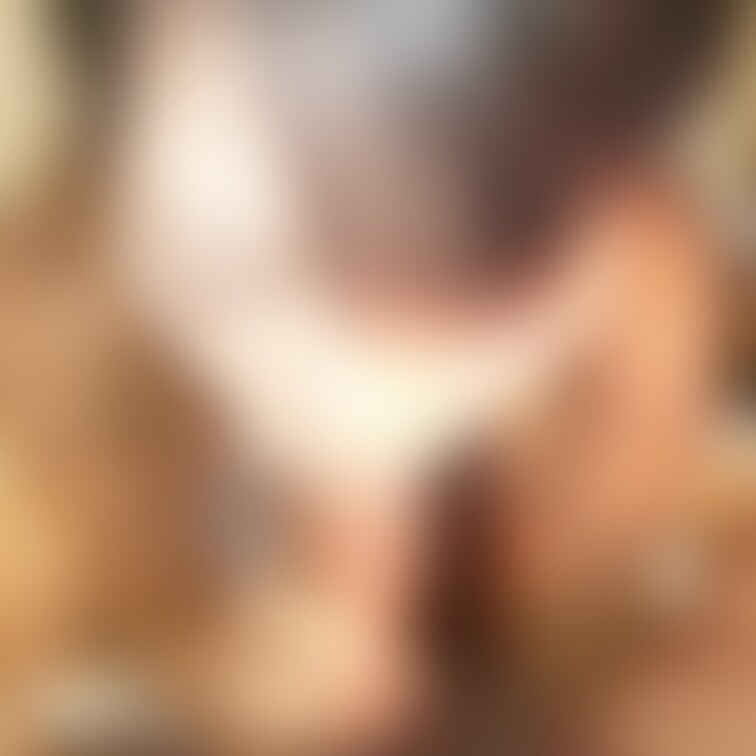 音楽の女教師♪
おいしそうにフェラ！