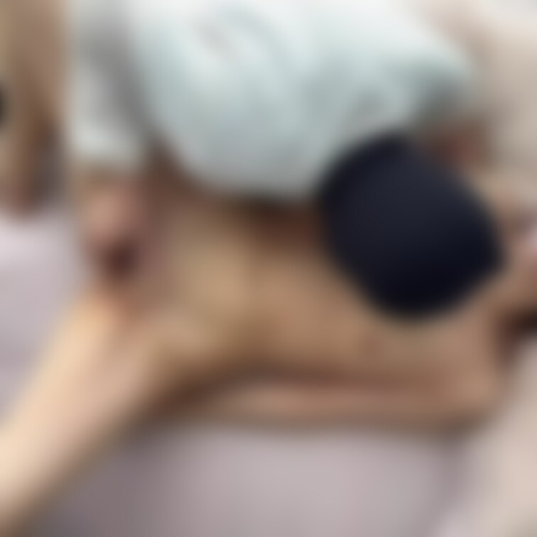 夫の見ている前でアナルセックスをする人妻です💦

アナルに挿れる前にお尻の穴をほぐしてもらいました…

第二関節