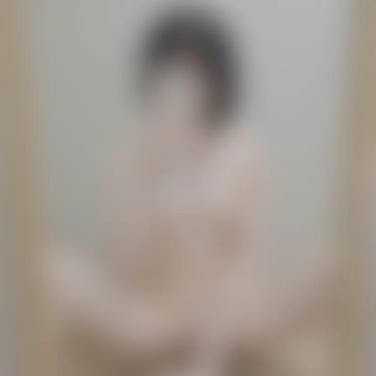 露出少なめの方が人気なのちょっと複雑。笑

でもせっかく全部脱いだので1人でもみてくれたら嬉しいな☺️

