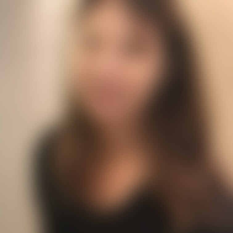 妻の写真です。エロではないですが見てやってください。