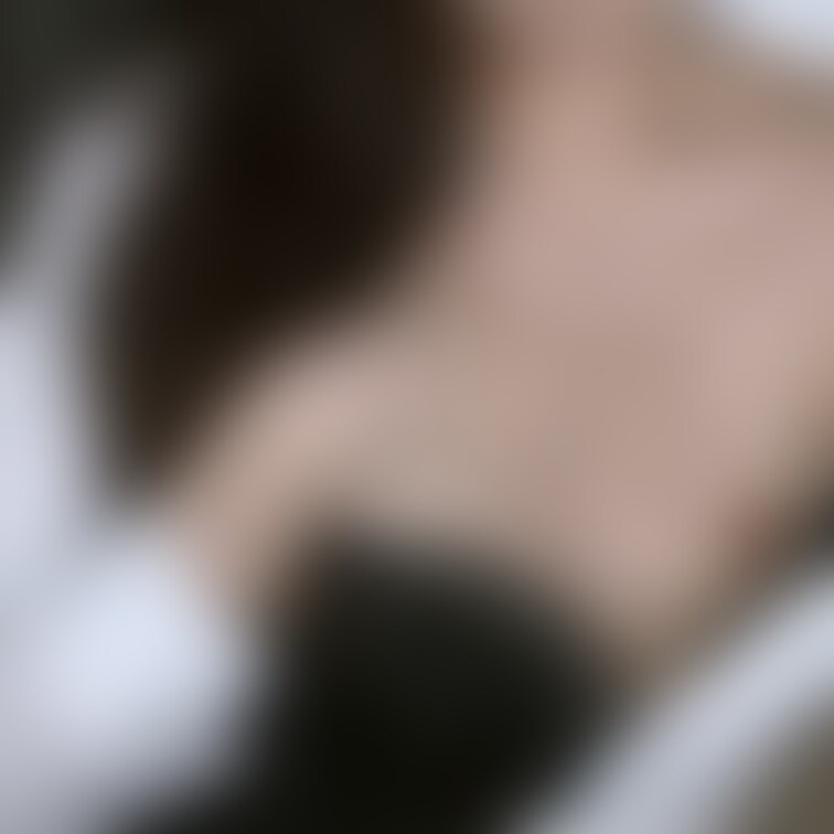 おっぱい、むぎゅってするのってなんだかいいですよねっ ̫ ‹ ෆ


