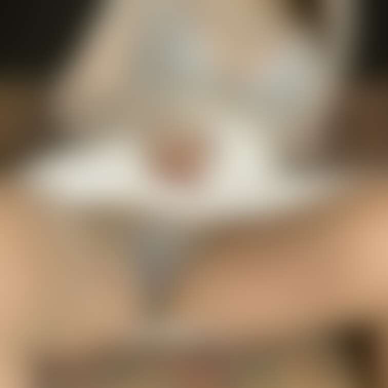 お股のパンチラぱっくりーの