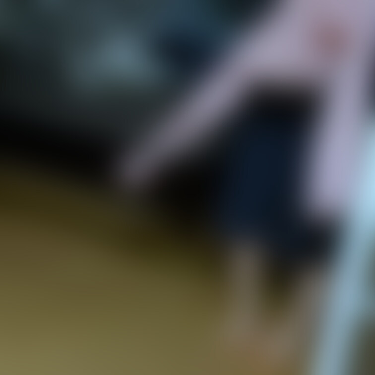 お着替えと、その後。床でくつろぐゆうちゃんの画像は翌日に撮ったもの。合計4枚。

