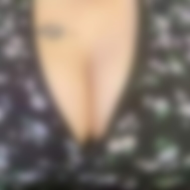 女の子のは胸がかなり重い(´・ω・｀)