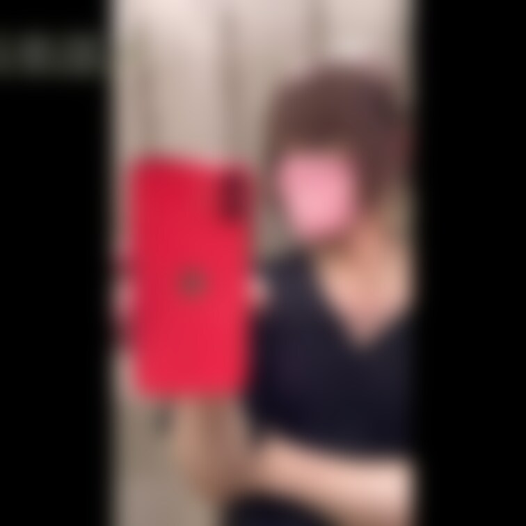 某ファッショ○センター💕ムラムラするからすぐ側に沢山人いるのに試着室でくちゅくちゅ音をたてるだけの簡単なお仕事です(๑ｰ