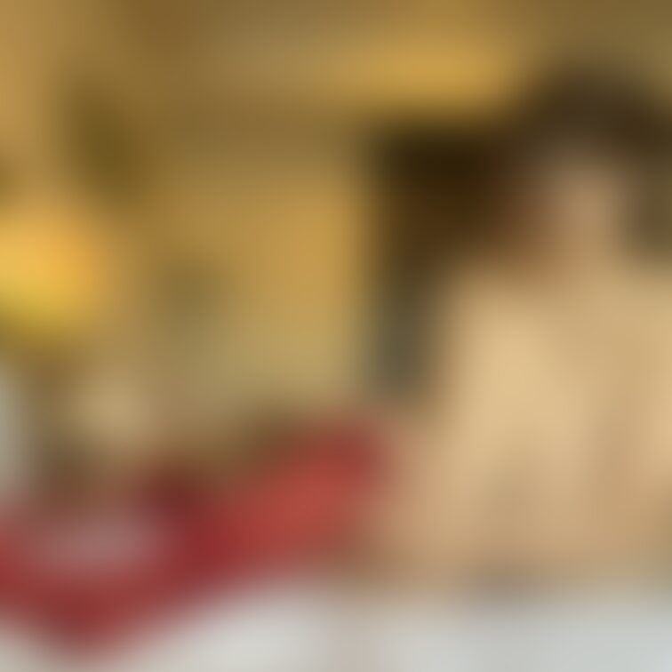 そんなにぃ、、、
セクシーですかぁ、、
ストッキングって。。。