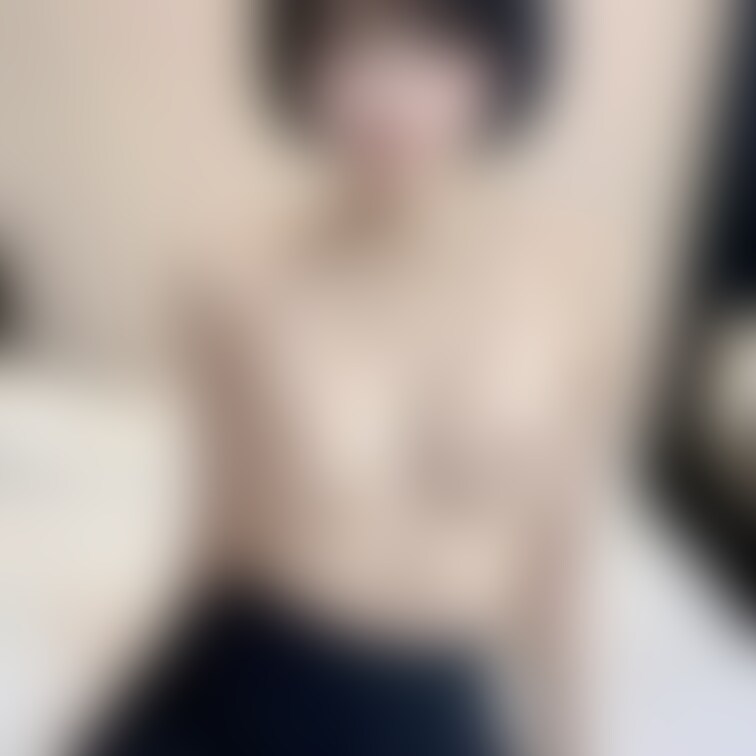 24歳/OL/152cm/48kg/Dカップ 
スレンダーでスタイルの良いOLさん。経験人数は3人だそうです。形が良い