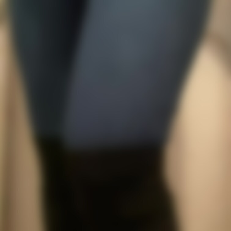 ノンエロ妻の立ち姿