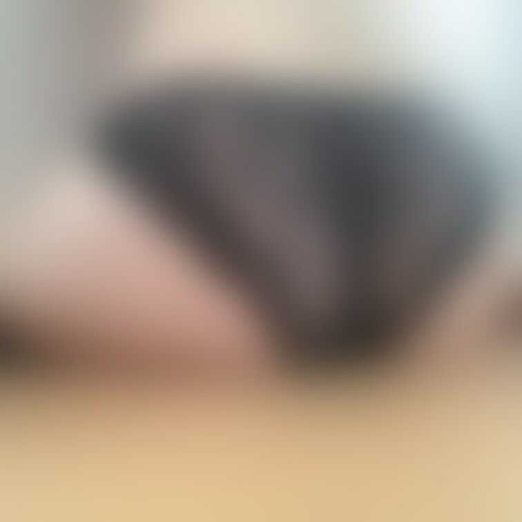 先日妻に撮らせてもらったレースの下着のお尻

W氏が妻とのやりとりの背景にもなってます。