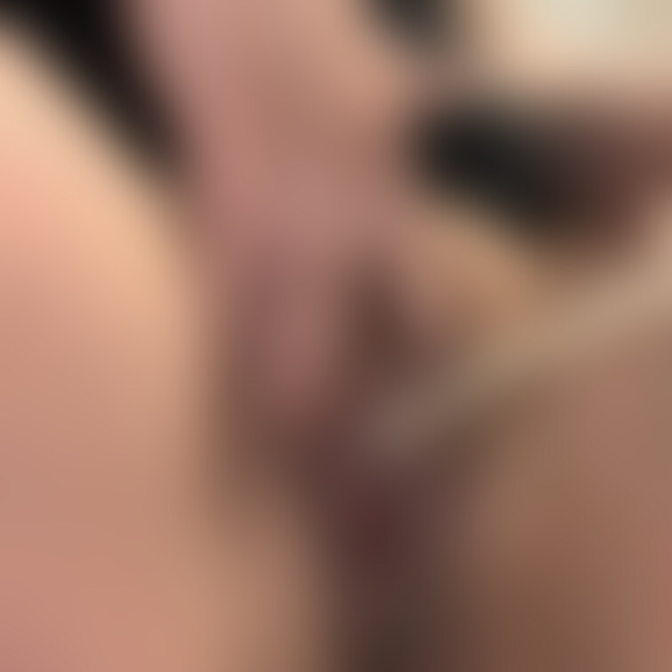 潮吹きオナ二ー🐳溢れてくるお汁💦エロマ〇コ必見です🫣
