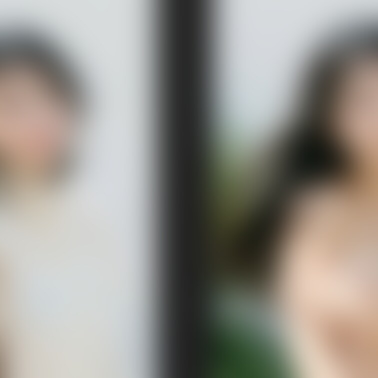 着衣と脱衣を並べた画像です。画像№506
