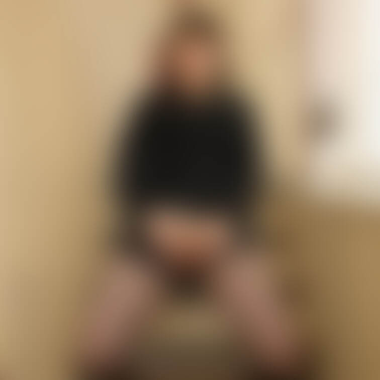 【The EHC premium 】#002_NATSUMI
NATSUMIの野外でおしっこ(16/31ページ)