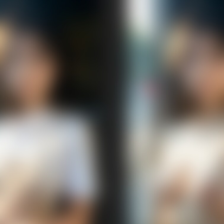 着衣と脱衣を並べた画像です。画像№50